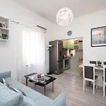 شقة Daki's Place زادار